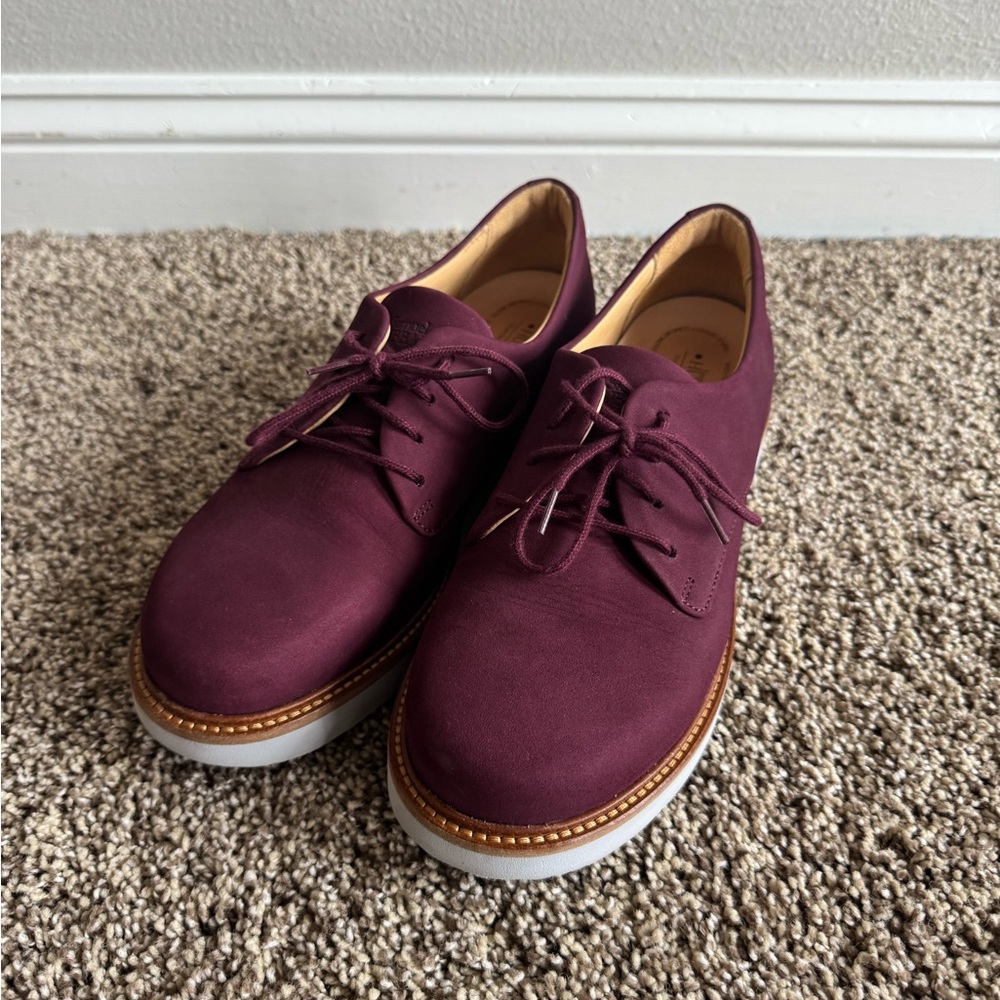 Men's Purple Lace-Up Shoes